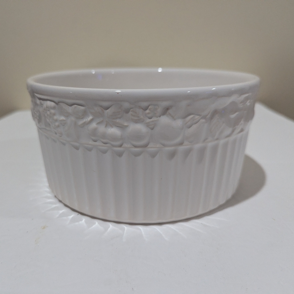 Eurosecla White Embossed, Ceramic  8 " Souffle Bowl. Made In Portugal